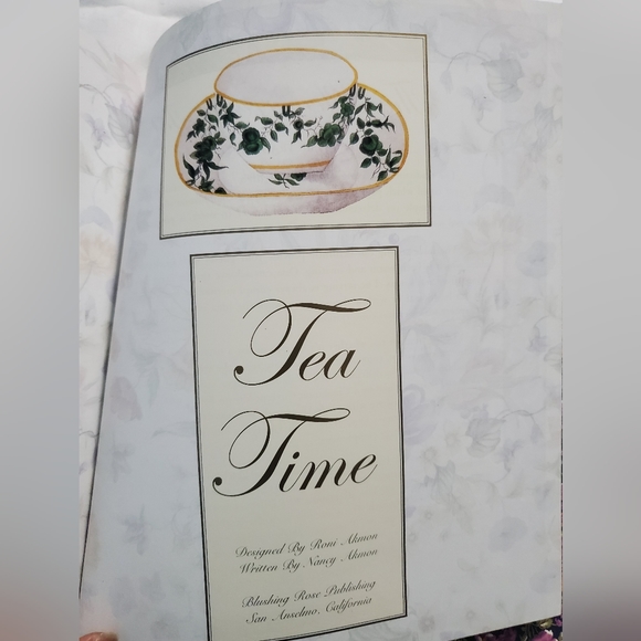 :* Tea Time Hardcover Roni & Nancy Akmon book tea bags included herbal sampler - Picture 8 of 13